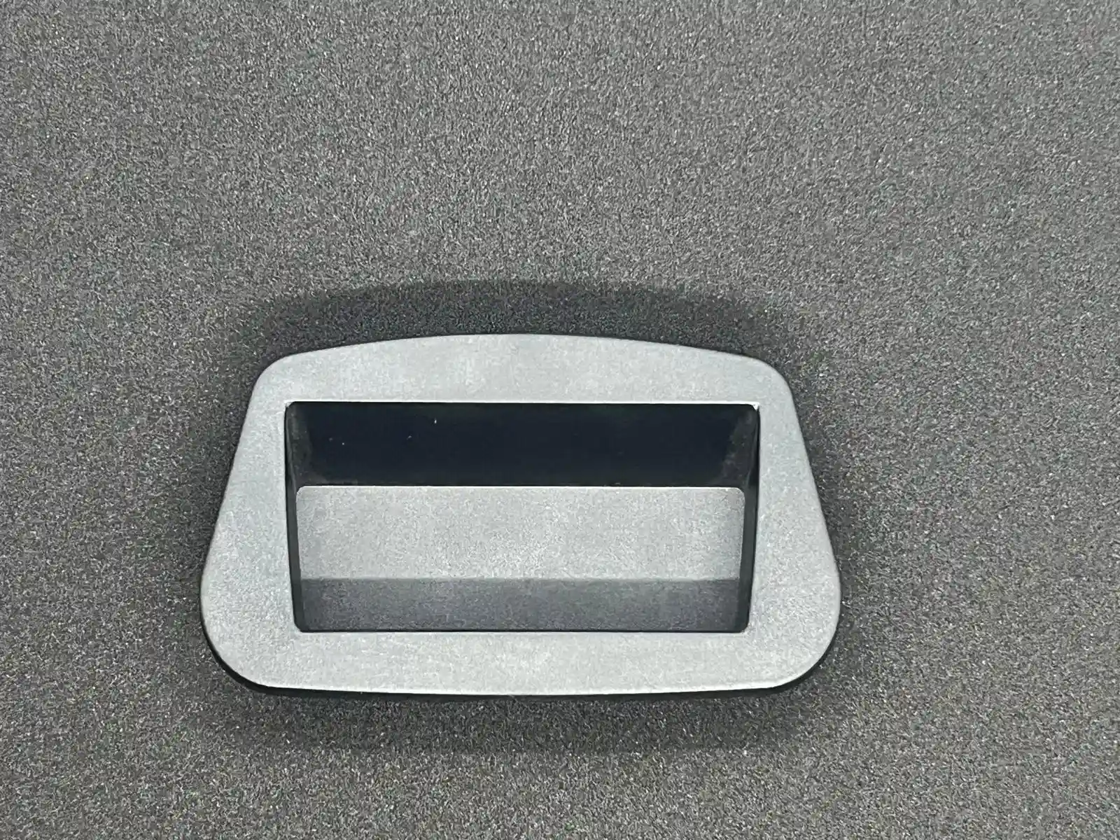 PLASTİK TUTAMAK YUVARLAK HATLI